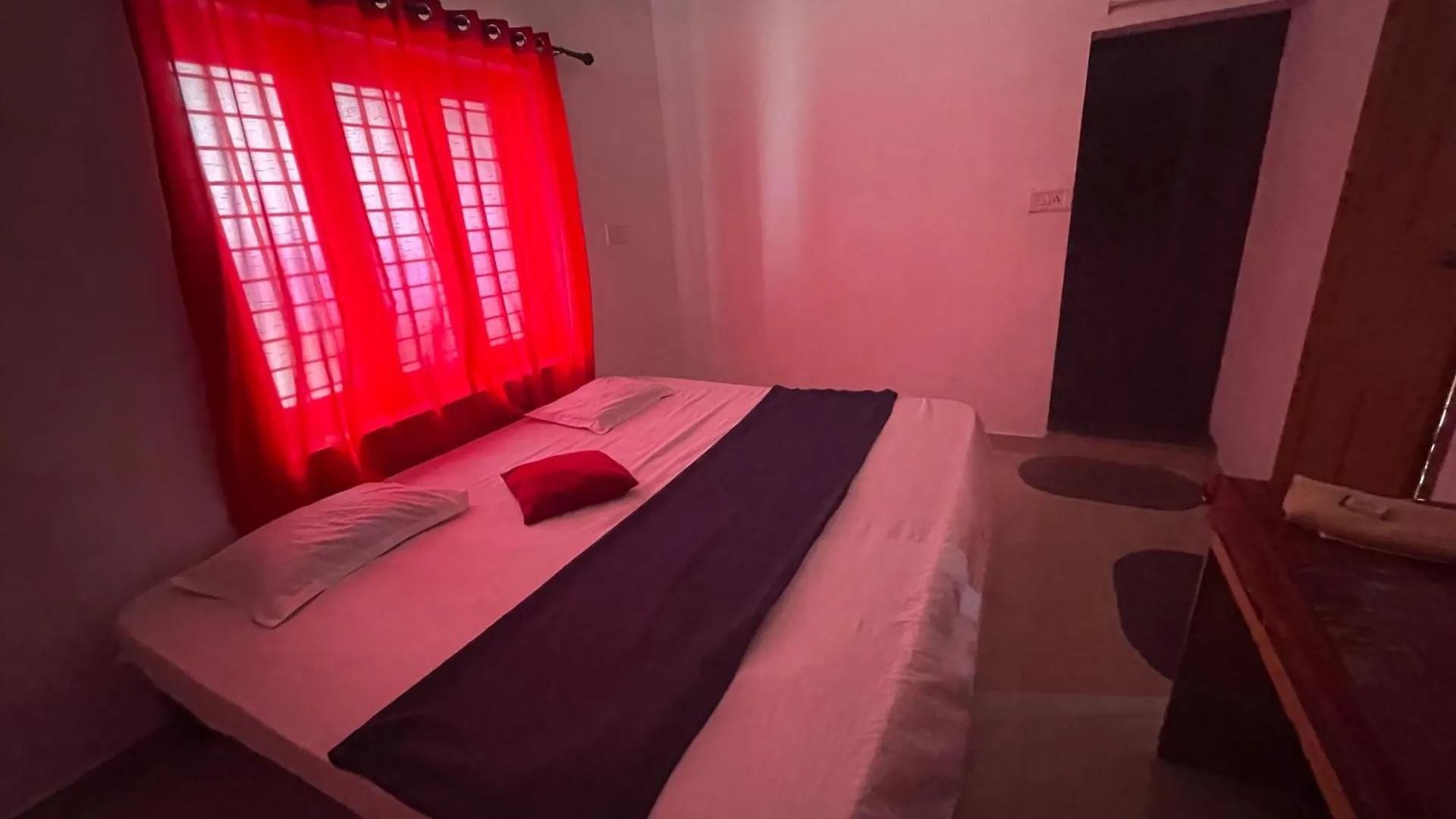 Bed and Breakfast Rose Garden Home Stay Thrissur